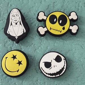 Crocs Jibbitz Charms Lot Smiley® Skul & Star Eyes, Jack Skellington, Valak Nun